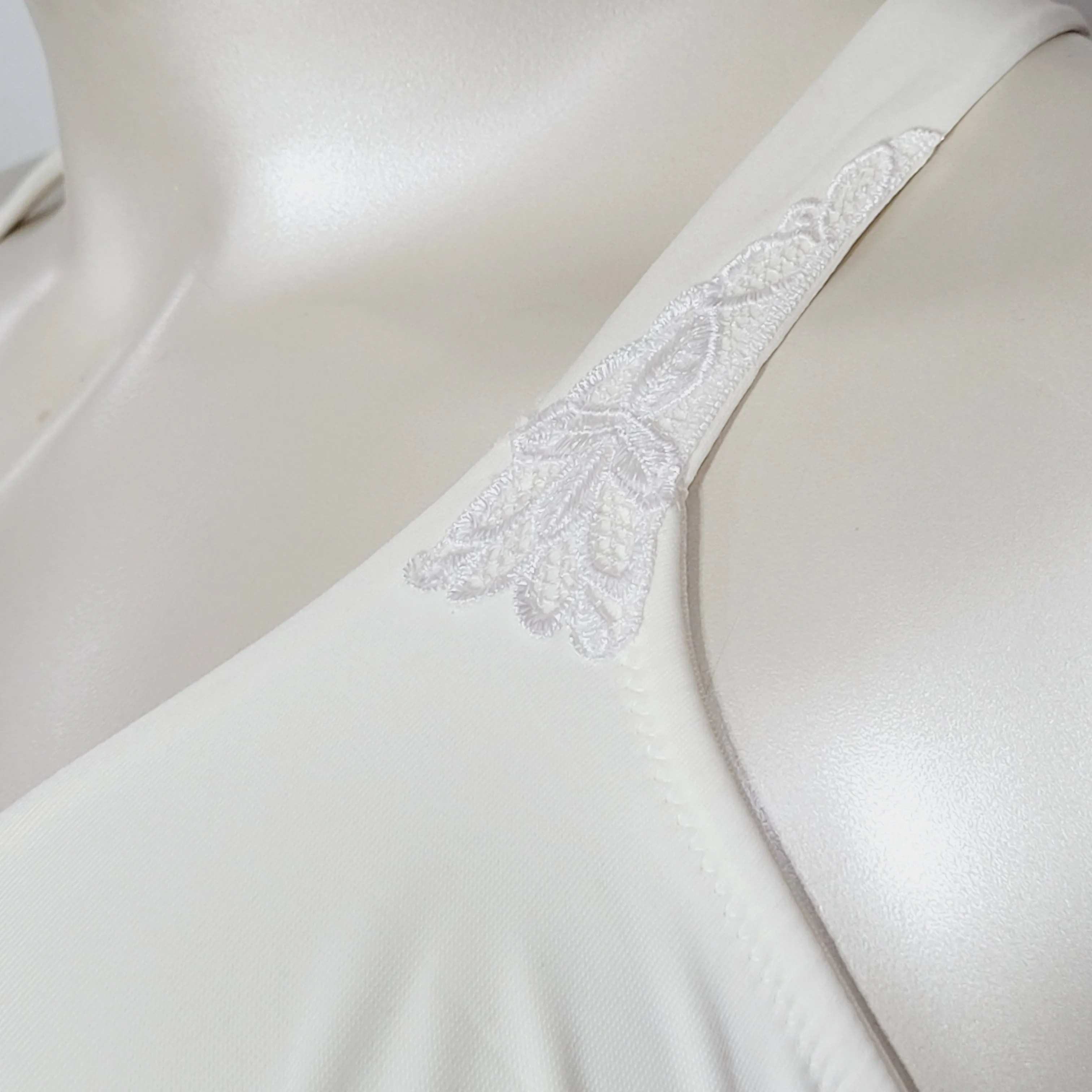 Bali 3231 Back to Beautiful Underwire Bra 42DD White DISCONTINUED