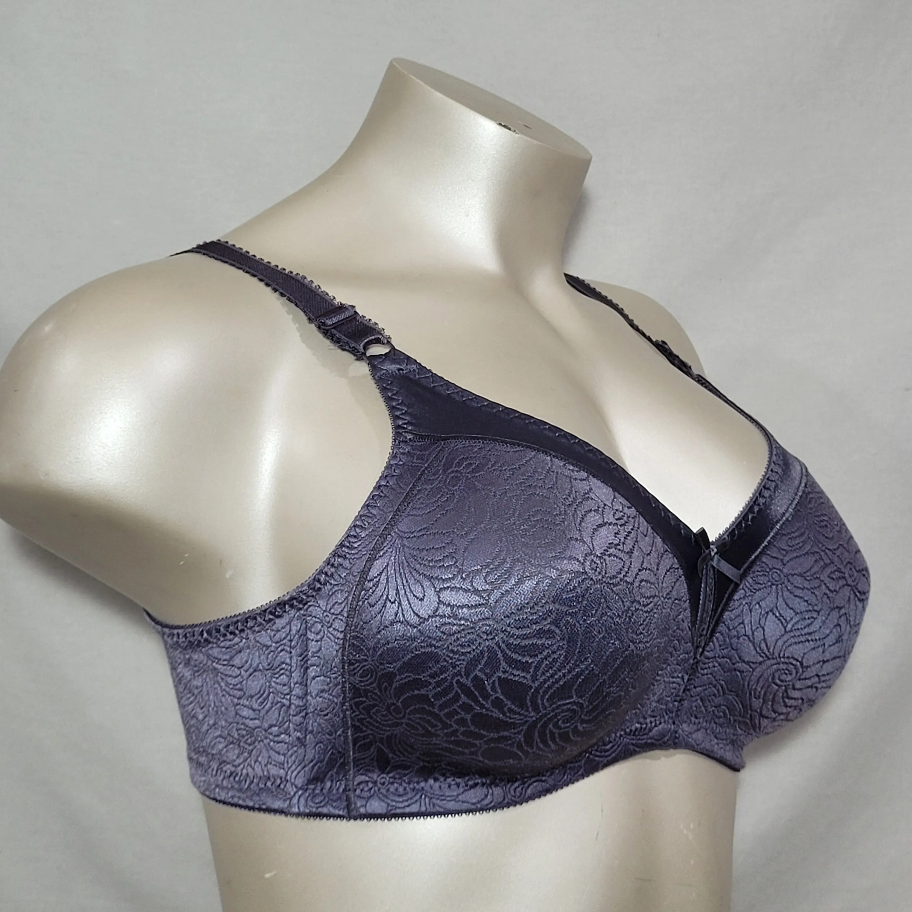 Bali 3372 Double Support Spa Closure Wire Free Bra 38B Private Jet Gray NWT