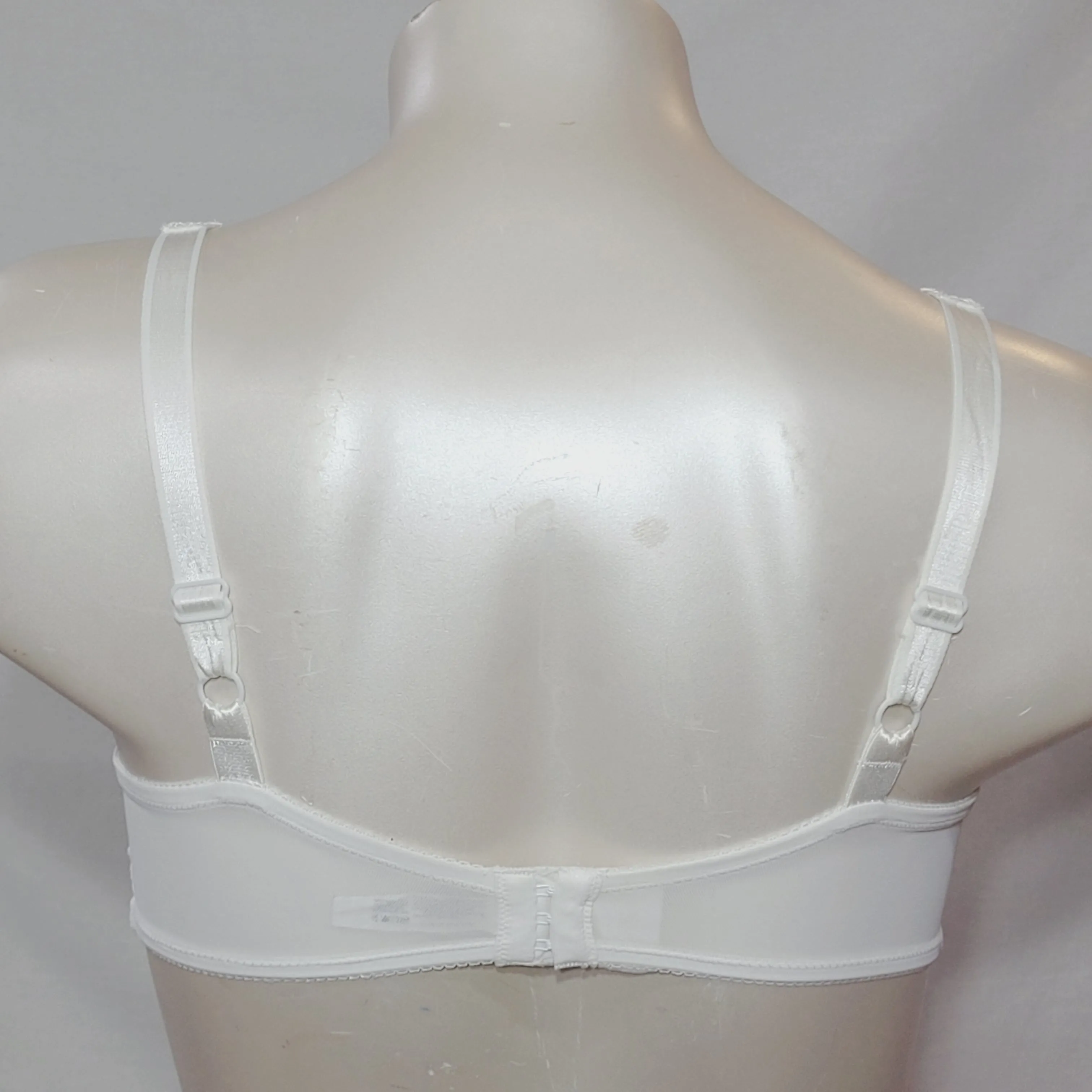 Bali 3573 Semi Sheer Lace Desire Minimizer Underwire Bra 40C White