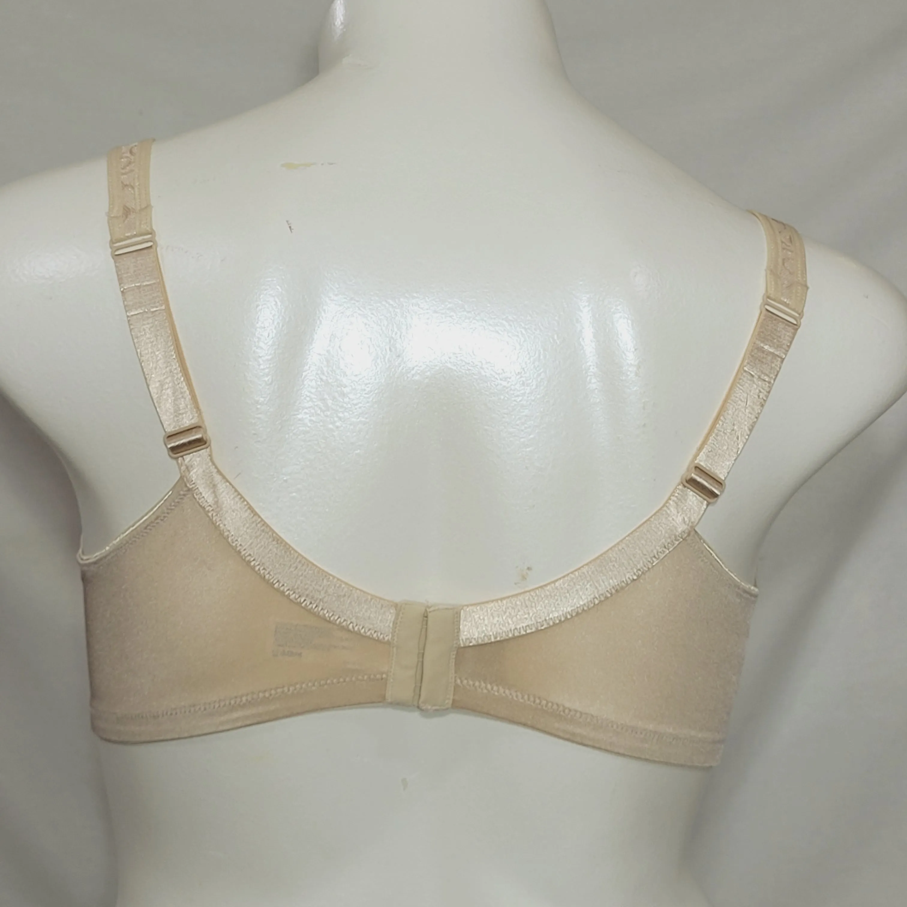 Exquisite Form 5100434 Molded Full Figure Wire Free Bra 42D Nude NWOT