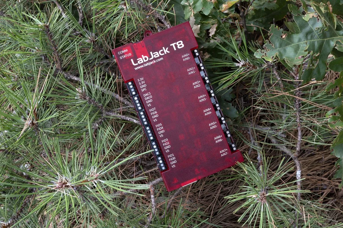 LabJack T8