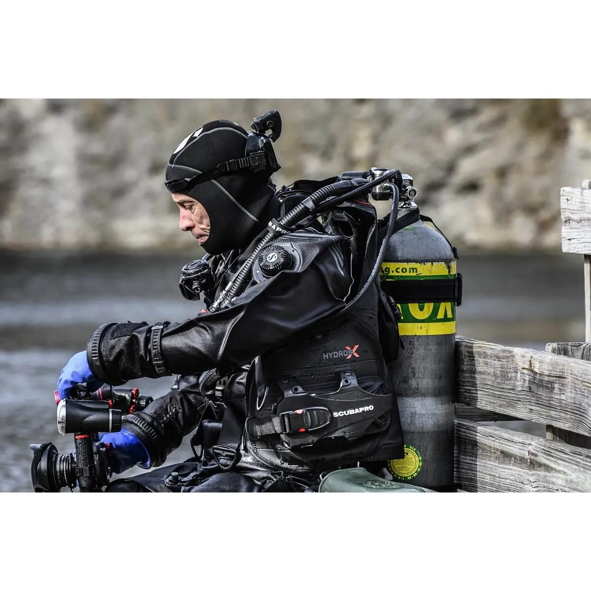 ScubaPro Men's Hydros X with Balanced Inflator BCD