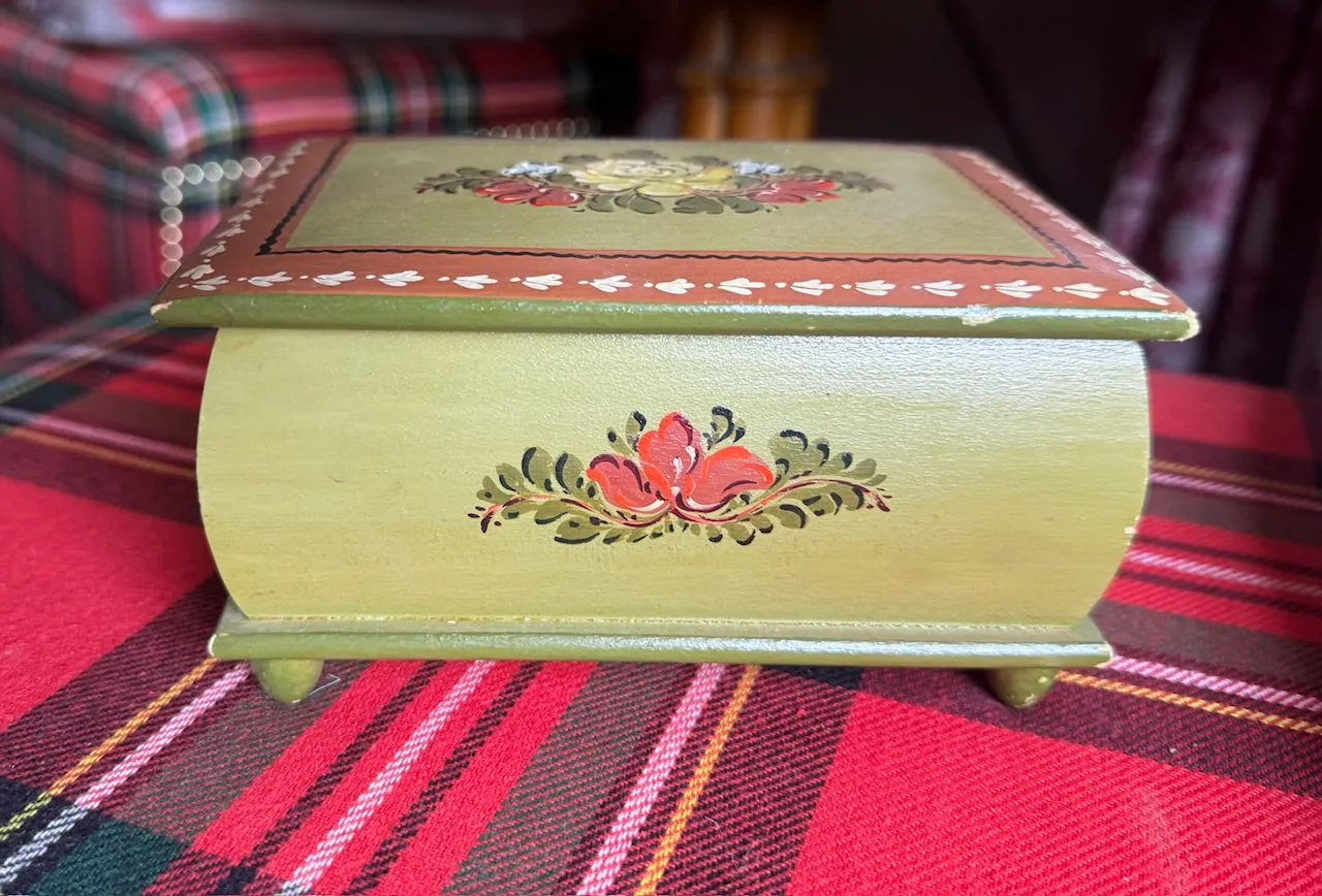 Vintage Reuge Switzerland Swiss Wooden Musical Jewelry Box