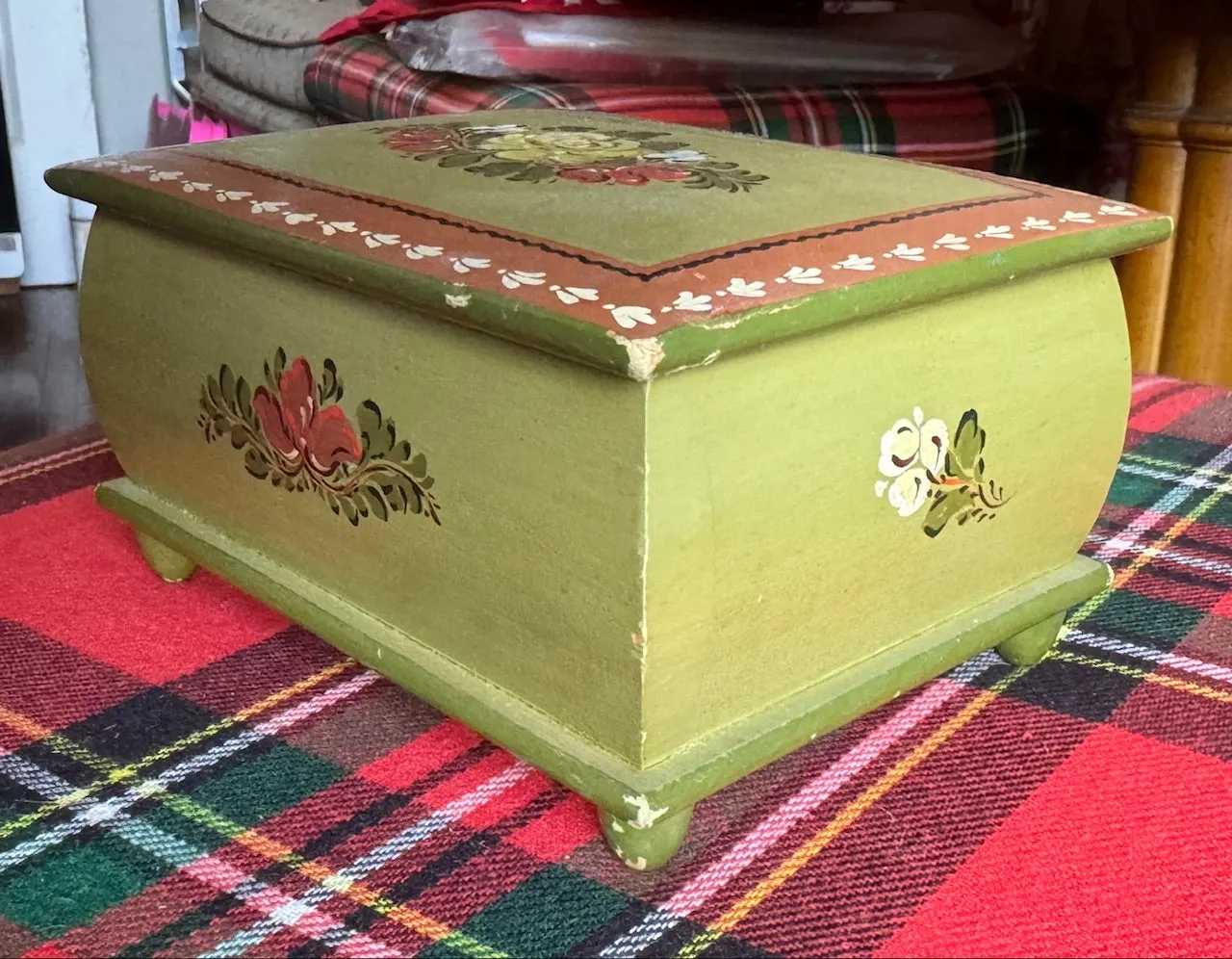 Vintage Reuge Switzerland Swiss Wooden Musical Jewelry Box